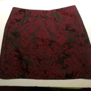 FOREVER 21 - RED & BLACK SILK MIDI SKIRT - MED.